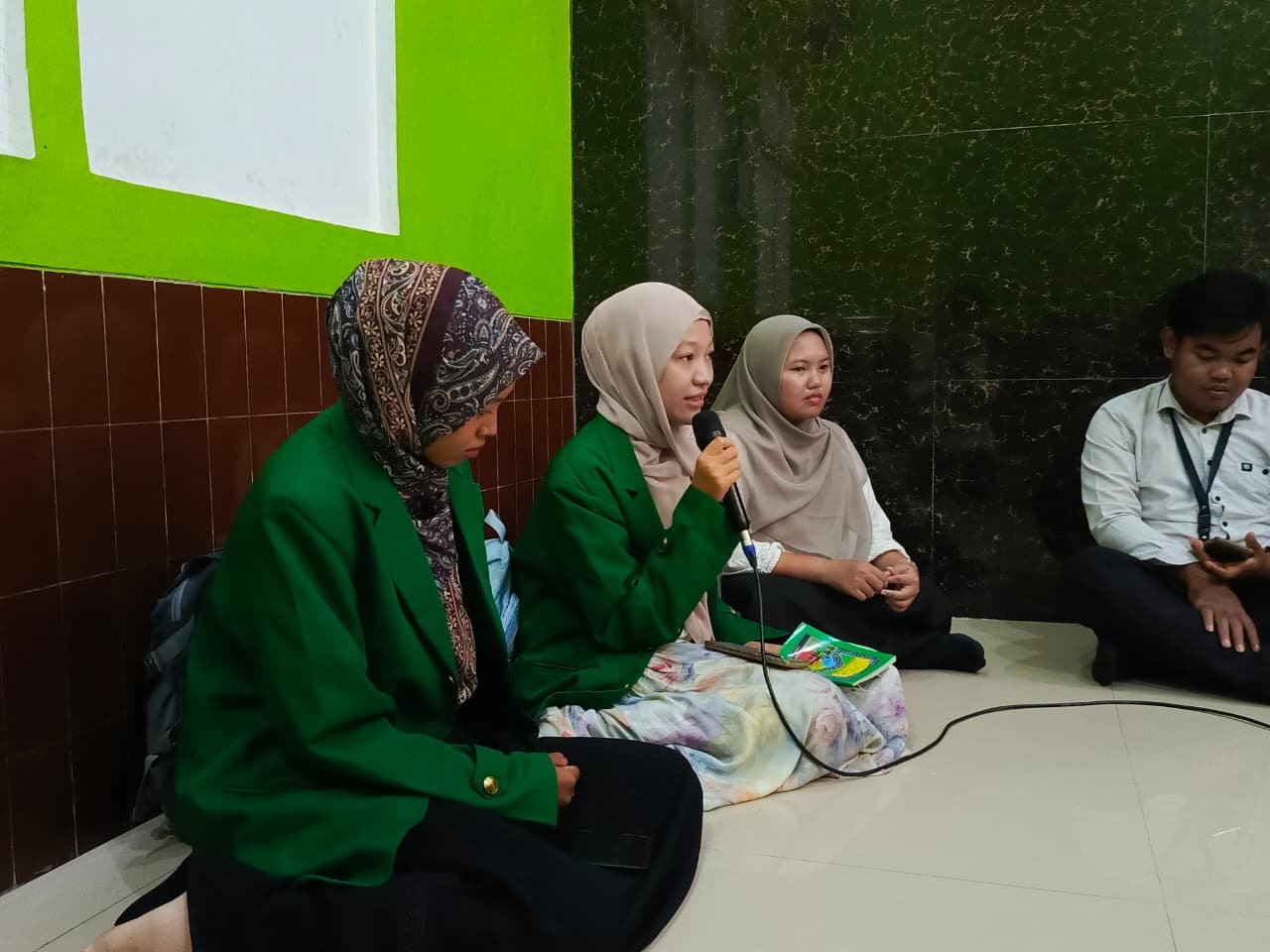 Mahasiswa PPL AFI UIN Siber Cirebon Berbagi Materi Keagamaan dalam Penyuluhan di Kesambi