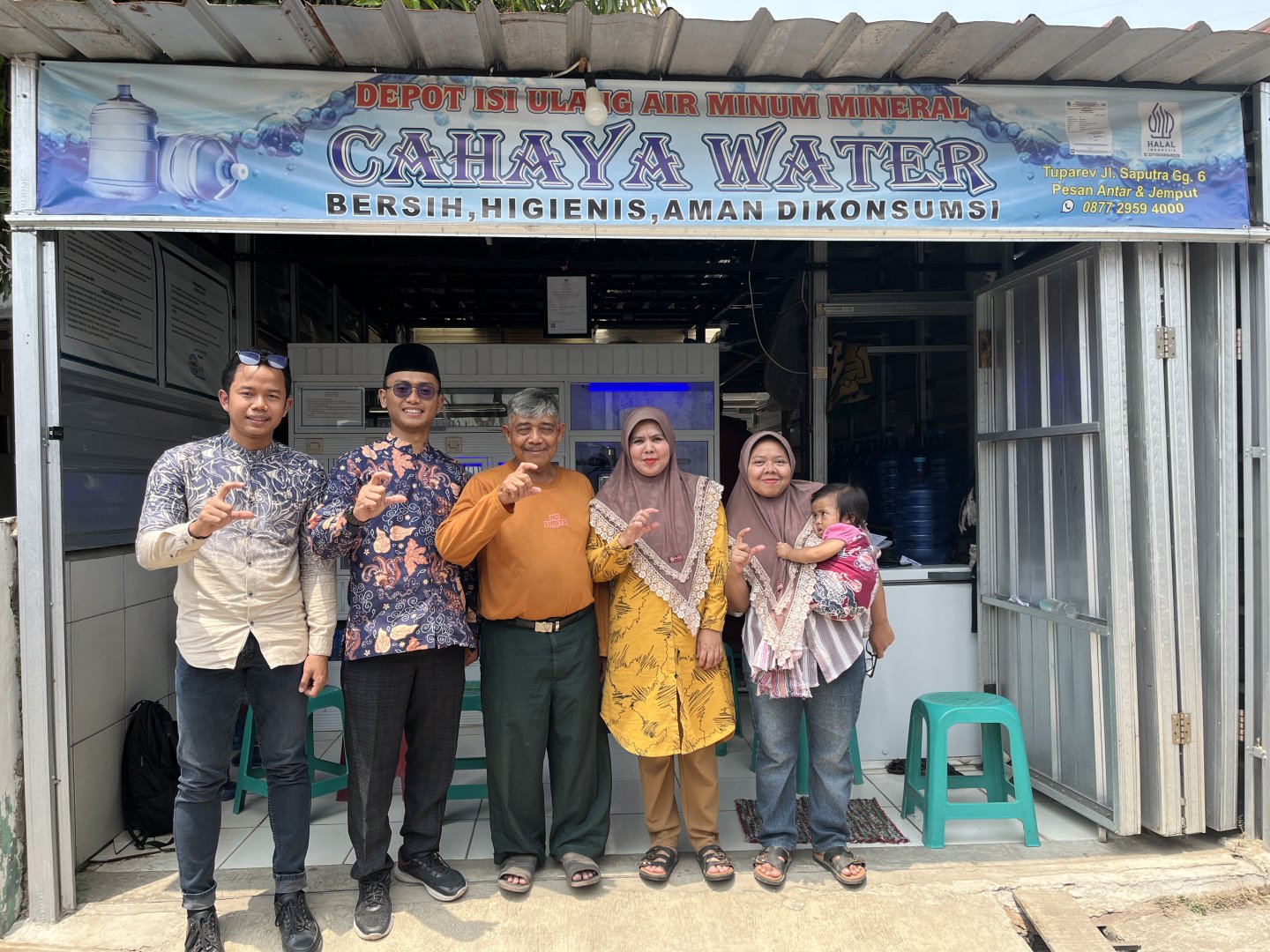 Turun ke Lapangan, Tim P3H KUA Kesambi dan Mahasiswa PPL Dampingi Pengurusan Sertifikat Halal